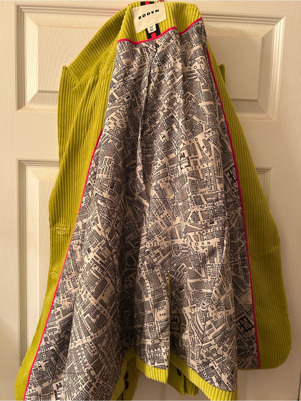 Boden Relaxed Cord Blazer
Kiwi - Picture 10 of 12